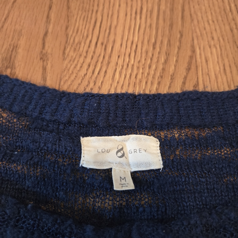 Lou & Grey Textured Navy Blue Sweater Curved Hem Side Slits Preppy Work Office M - Picture 2 of 7